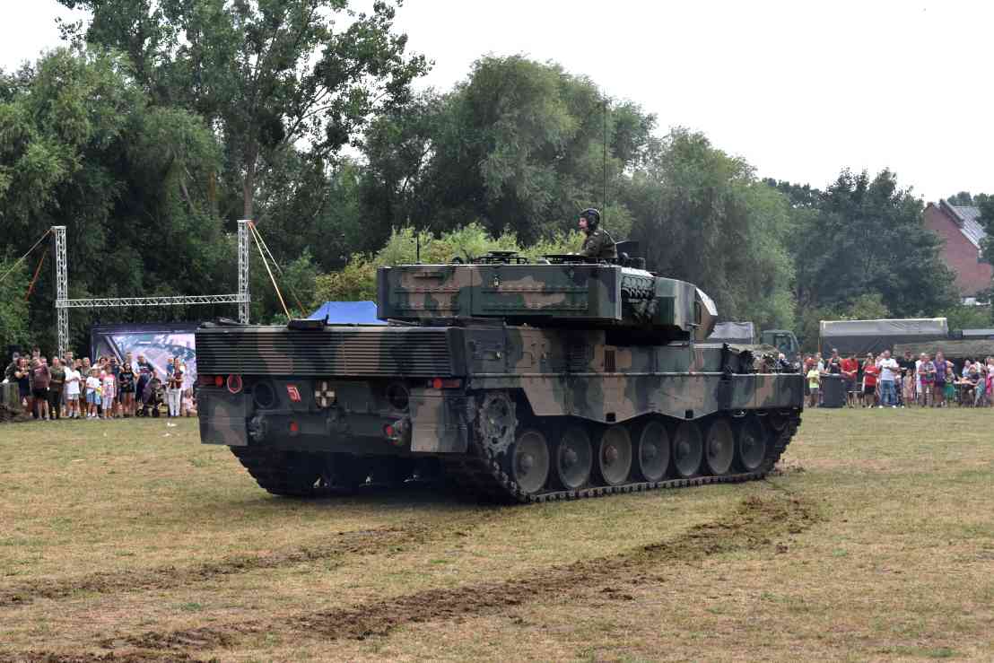 prezentacja sprzętu wojskowego - czołg Leopard