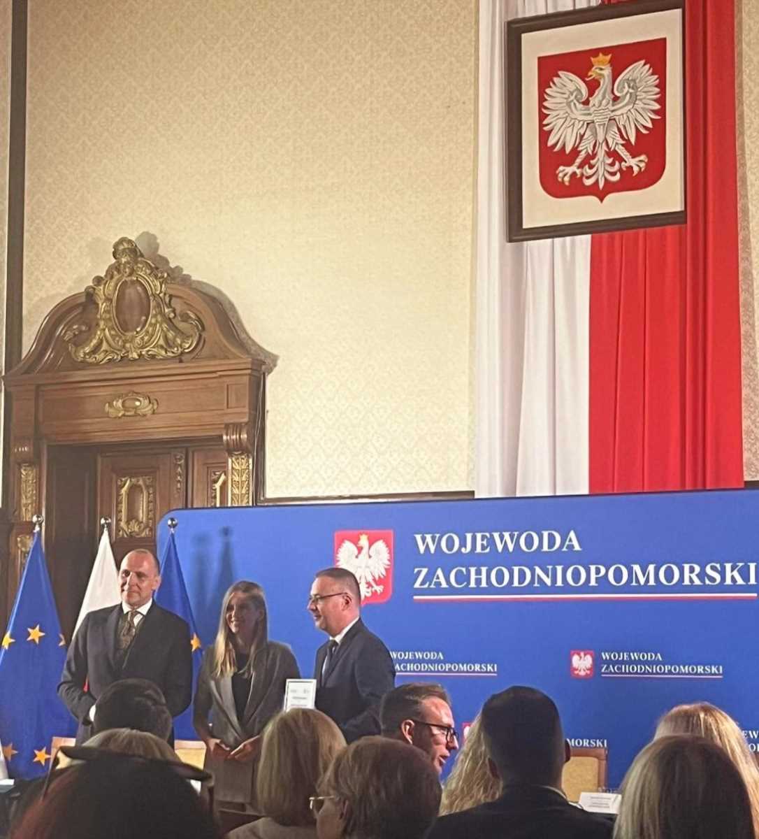 Burmistrz Myśliborza Piotr Sobolewski z wyróżnieniem za aktywne działania na rzecz rozwoju opieki żłobkowej