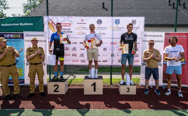 dekoracja zawodników