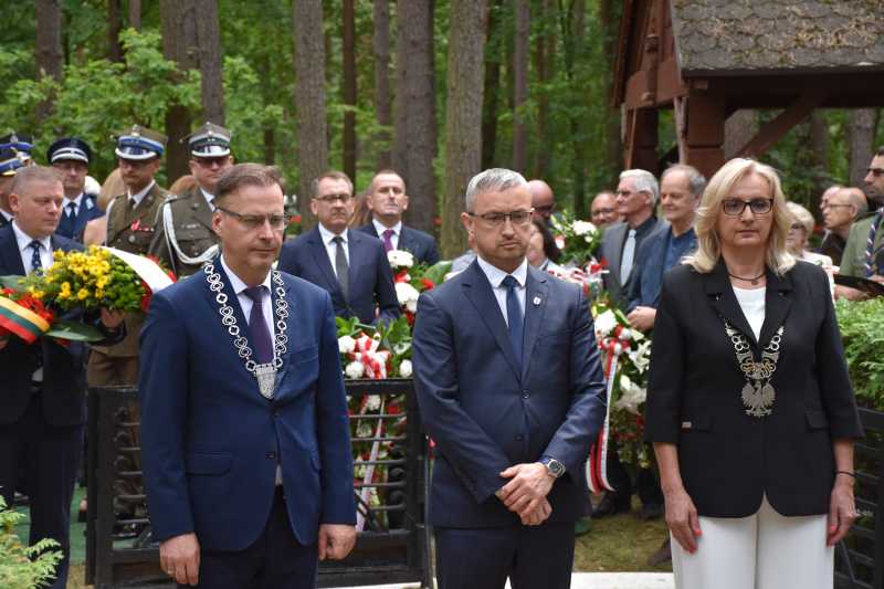 złożenie wieńców Złożenie wieńców